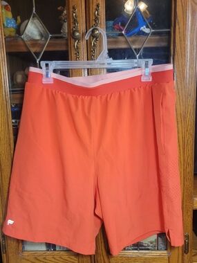Fabletics Men's Coral Athletic Shorts With Side Pockets Size Large